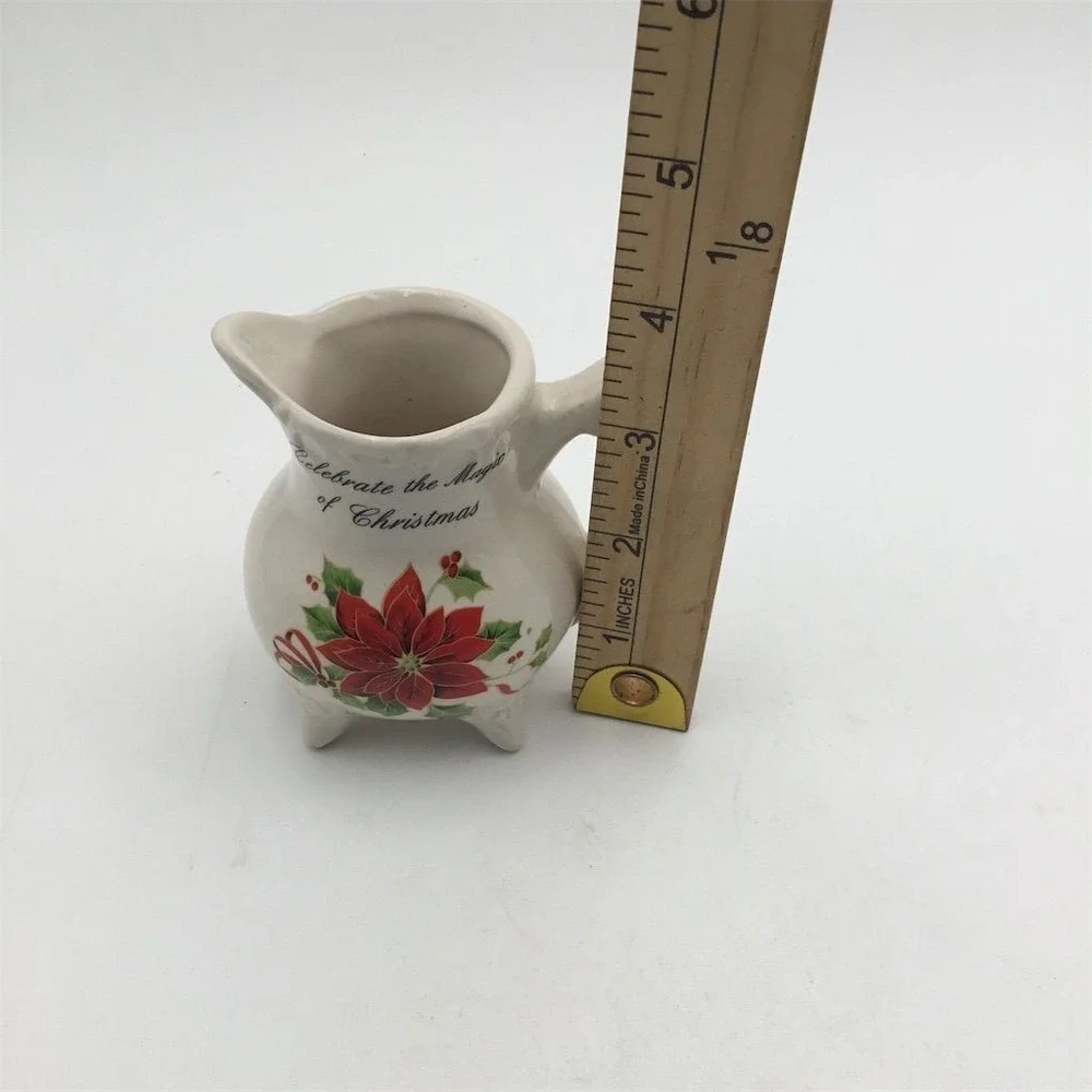 Vintage Christmas Poinsettia Ceramic Pitcher Vase Holiday‎ Decor